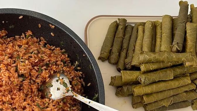 Ben bugün bir tencere sarma sardım peki siz ne yaptınız?