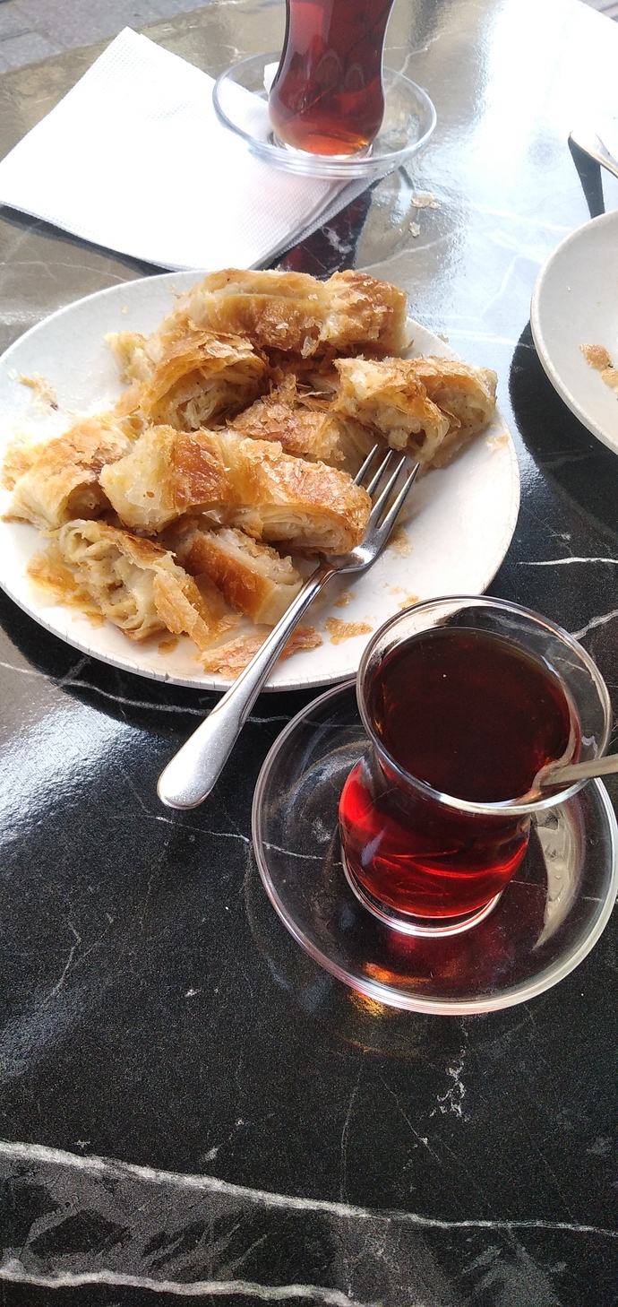 Sevgili bulunca arkadaşınızı silermisiniz?