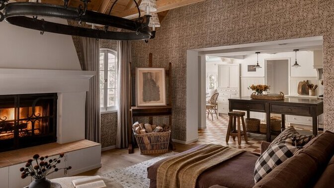 Ev dekorasyonunda minimalist misin yoksa sıcak ve dolu bir tarz mı tercih ediyorsun?