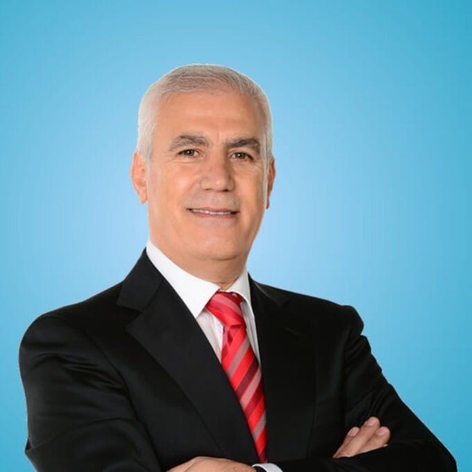 Arkadaşlar bursalılar cevaplasın 1 yıldır bursa büyükşehir belediyesi çalışmıyor icraat yok neden acaba anketleyiniz ve cevaplayın?