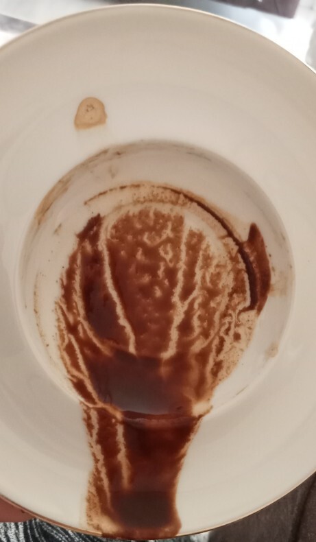 Falıma bakacak olan var mı ama dalga geçmeyin?