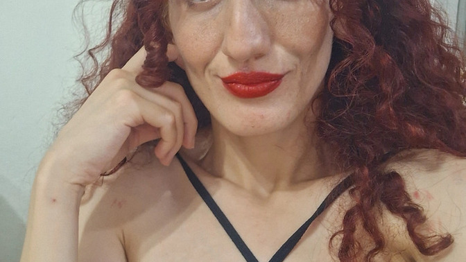 Kırmızı ruj bana olmuş muu?