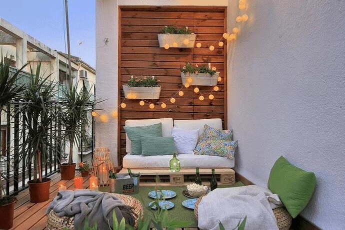 Balkon ya da terasını dekore ederken neleri önceliklendiriyorsun?