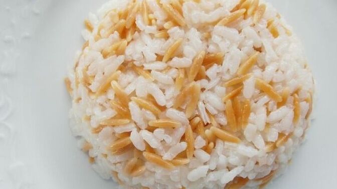 Pirinç pilavı ketçapla mı yenir yoksa ketçapsız mı?