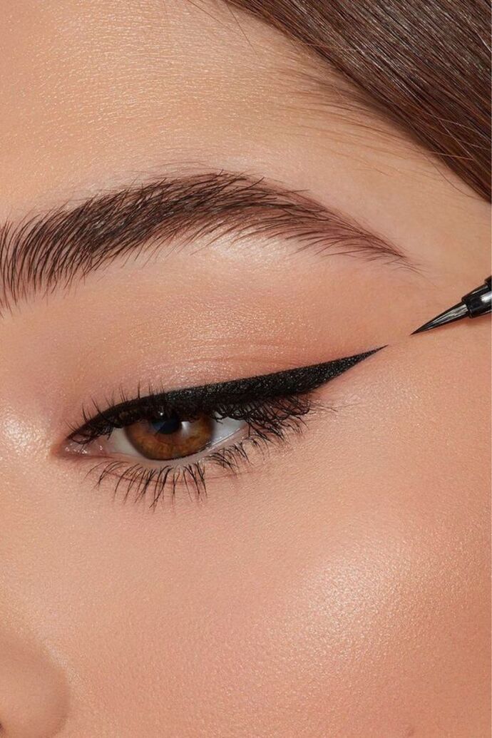 Yazın en dayanıklı eyeliner hangisi sizce?