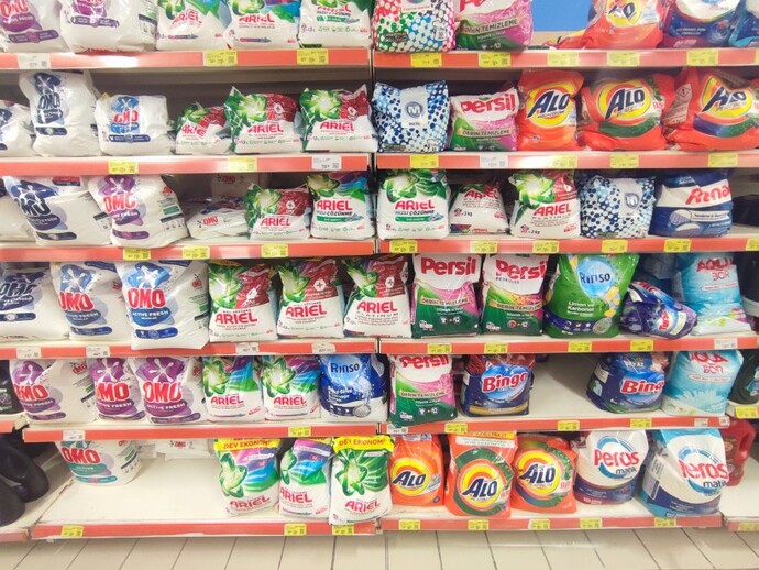 Hangi camasir deterjanini tavsiye edersiniz?