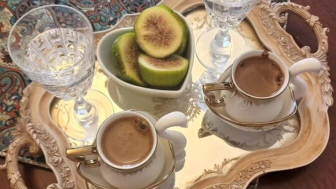 Doğum günü kahvemden içmek ister misin?