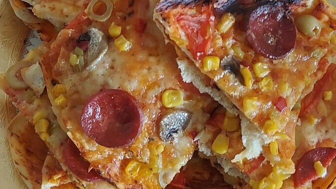 Pizzayı kalın hamurlu mu seversiniz, ince mi?