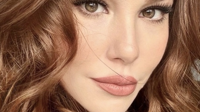 Elçin Sangu 40 yaşında gösteriyor mu?