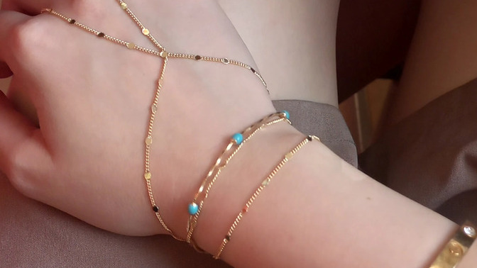 Takı takan kadın seviyor musunuz, bilekliklerim nasıl?
