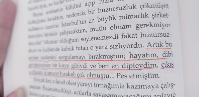 Ruh halin dipteyken kurtulmak için savaşır mısın, yoksa çözüm yolu aramaz, duygunun akışına mı kapılırsın?