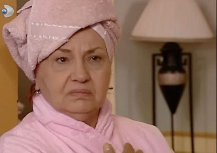 bir bakış atıyorum bir de tersime geldiyse çakıyorum bir iki, zor insanlardan nefret ediyorum hocam ne gerek var.