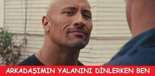 Yalan söyleyen birine inanmış gibi yapar mısın?