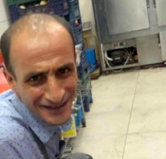 Restoran da kadını bıçaklayıp öldüren peçete artığı buymuş beslemeye başladık iyi misiniz cumhuriyetin çocukları?
