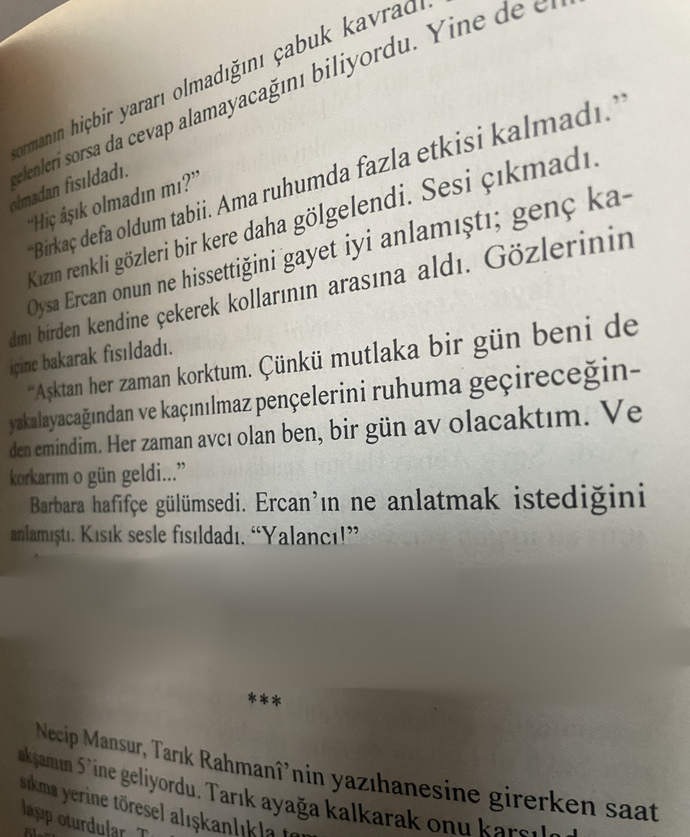 Kitaplardaki aşk satırlarına eridiğiniz oldu mu?