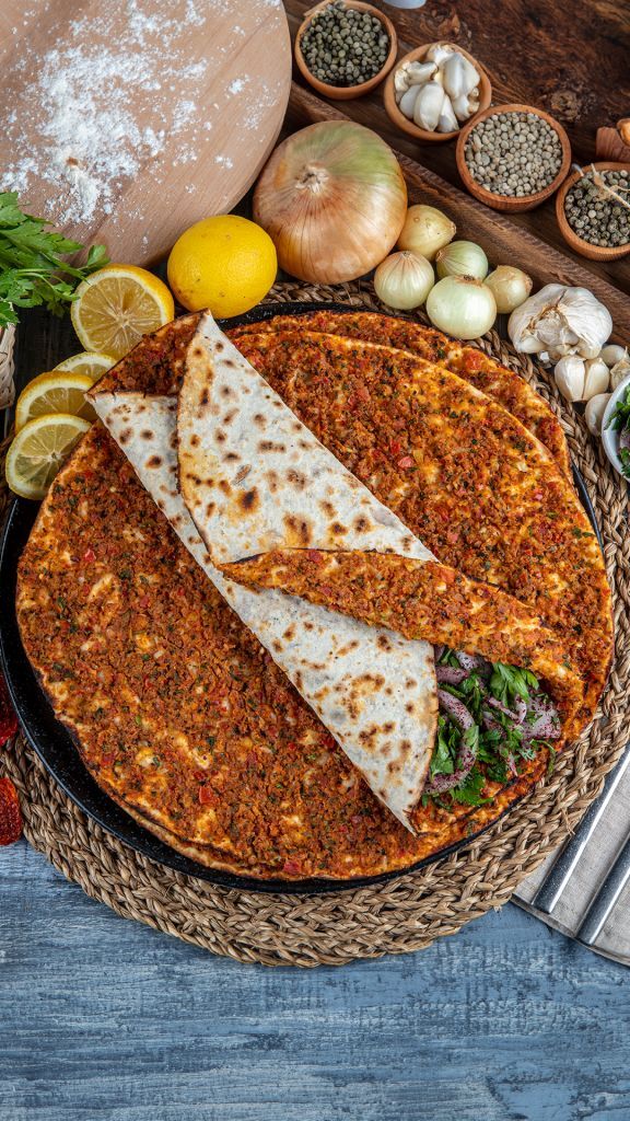 Lahmacuna limon sıkılır mı?
