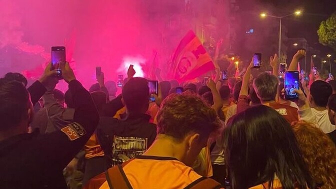 Takım, aşkın önüne geçer mi?