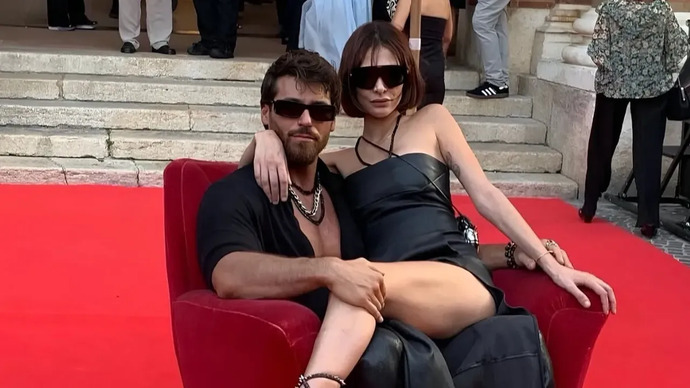 Can Yaman yeni sevgilisi Sara Blumayı paylaştı! Sence normal mi?