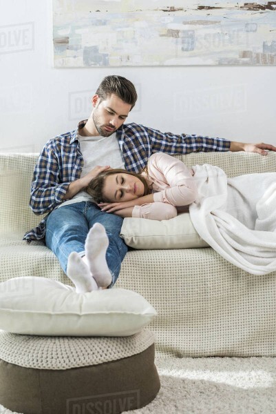 Sevmek mi sevilmek mi hangisi daha değerli özel sizce?