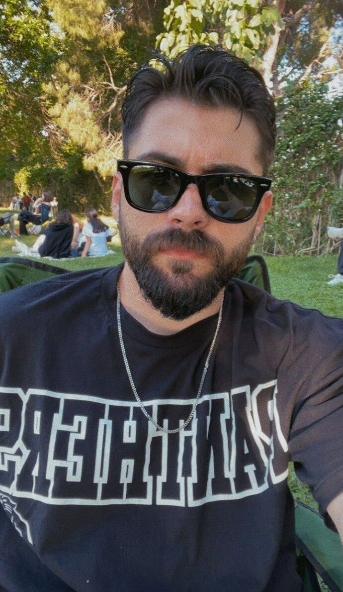 Hayallerimle oynadın alçak🥺😀