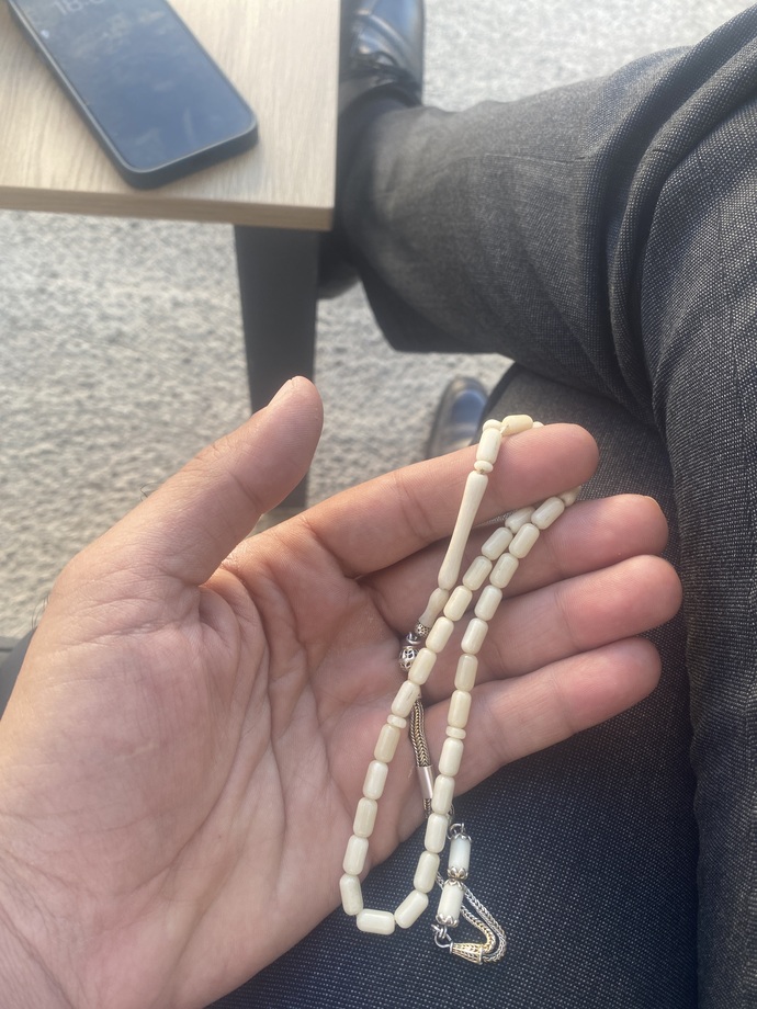 Fil dişiydi ya da timsah tırnağı.. 😕
