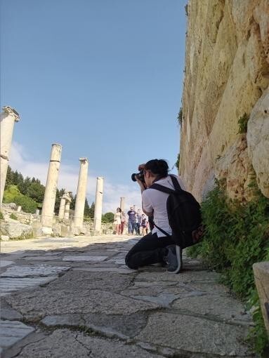 Yaptığınıze seyahatlerde doğa veya tarihi yerlerin fotoğraflarını çeker misiniz?