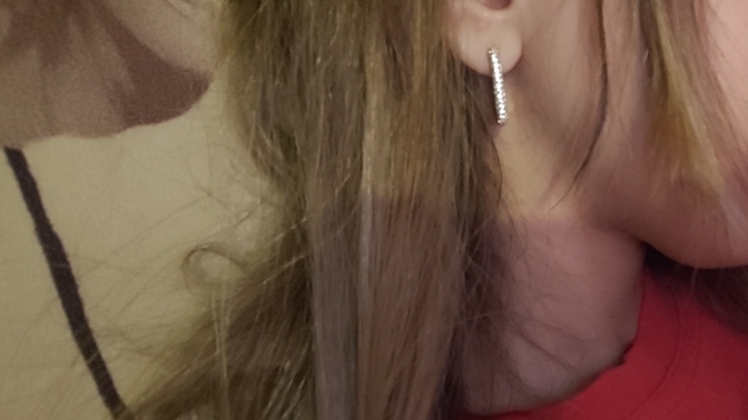 Yıllar sonra kendime yeni küpe aldım 🤭🤭🤭 sizce nasıl? hadi kötüleyinde hevesim kaçsın 🤭🤭🤭🤭?