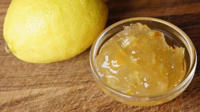 Yazın mutfağıma limon kabukları koyuyorum koku yapsın diye… Küçük şeylerle yazı hissetmek sana da iyi geliyor mu?