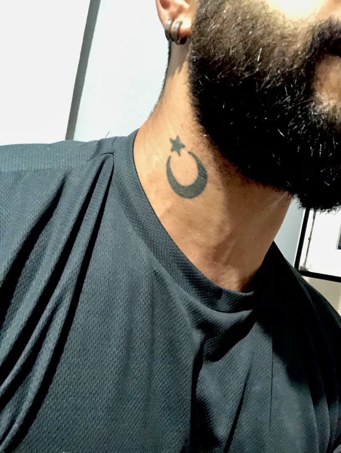Dövmemin altına veya etrafına minik detaylar eklemek istiyorum ne yapılabilir?