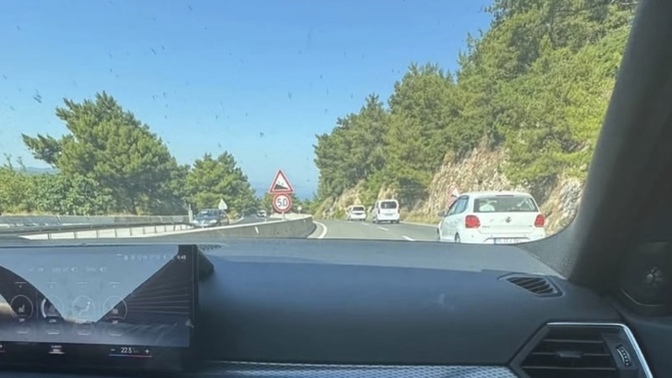 Gudmormikkk? Mutlu haftalar hasta hasta çalışıyorum imdatttt? Sen napıyorsun?