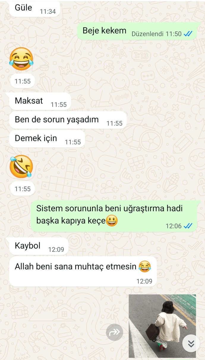 Yakın arkadaşlarınızla aynı yerde çalışınca mesafeli mi yoksa samimiyetiniz aynı mı olur?
