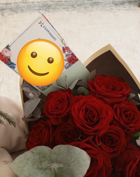 Aşkımdan doğum günü çiçeği aldım. Siz en son ne zaman çiçek aldınız kızlar?