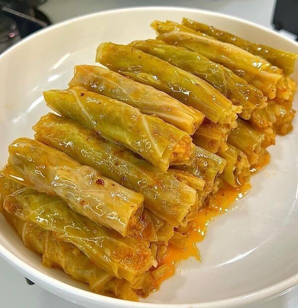 Hangisini daha çok seversin? Yaprak sarması mı, lahana sarması mı?