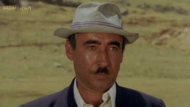 Neden mıy mıy kızların sevgilisi var da yiğidoların yok?