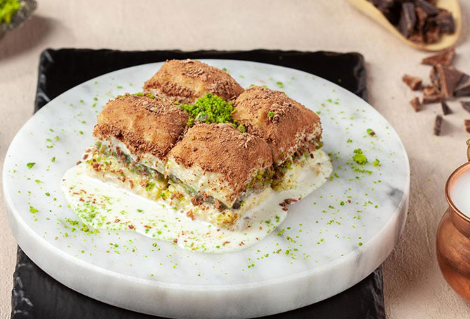 Tatlı krizinde soğuk baklava mı profiterol mü😋 ?