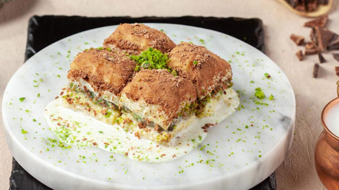Tatlı krizinde soğuk baklava mı profiterol mü😋 ?