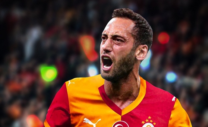 Galatasarayda Hakan Çalhanoğlu operasyonu! Sizce yıldız oyuncu Galatasarayda başarılı olabilir mi?