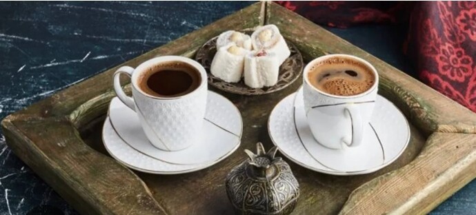 Kahve yaparken süt mü koyarsınız yoksa maden suyu mu?