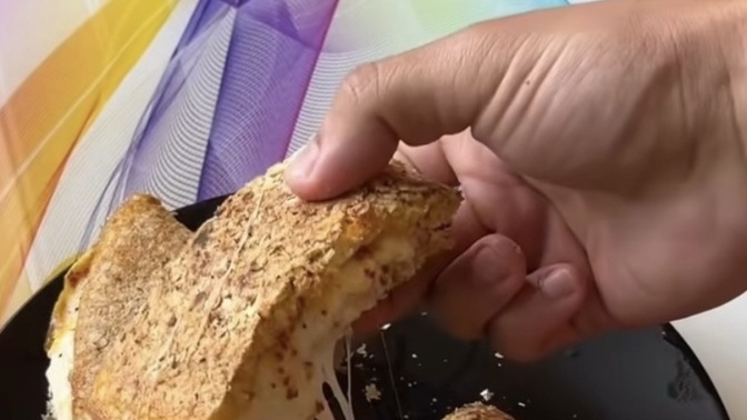 Yulaflı ve kaşarlı omlet denediniz mi hiç?