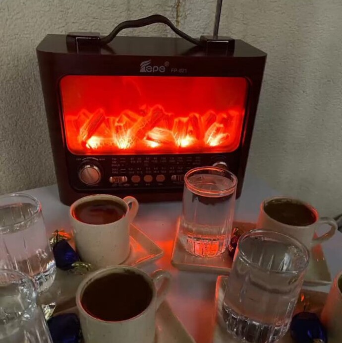 Kahvesini her zaman tek içen kadının kimseye ihtiyacı yok mudur?