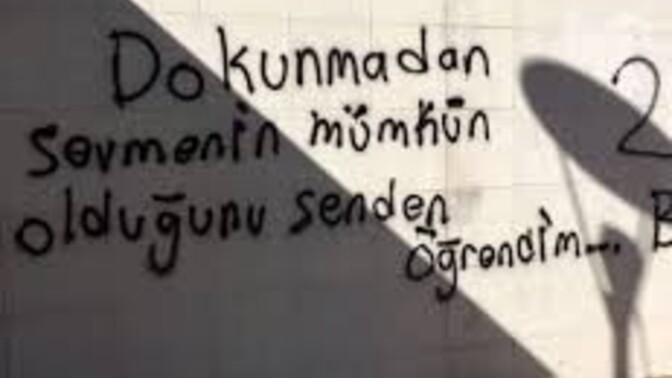 Sana dokunmadan seni titreten biri oldu mu hayatında?