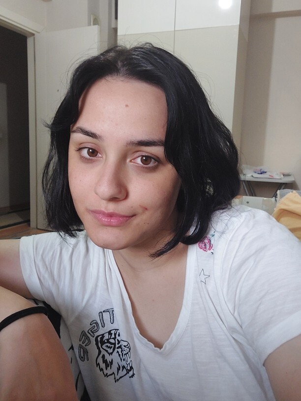 Sizce ben solcu muyum sağcı miyim?