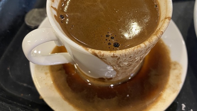 Ben kime sabah kahvesi alayım?