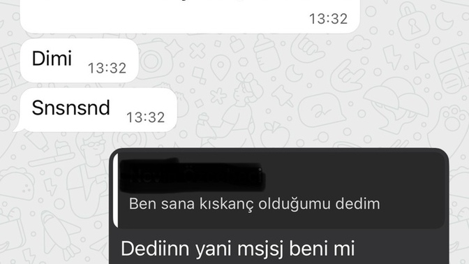 Hemcinsinizi kıskanma gibi bi huyunuz var mı?