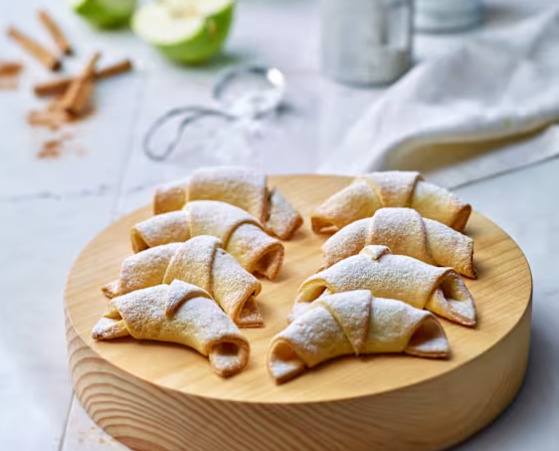 Elmalı kurabiye mi yoksa şekerpare mi😋?