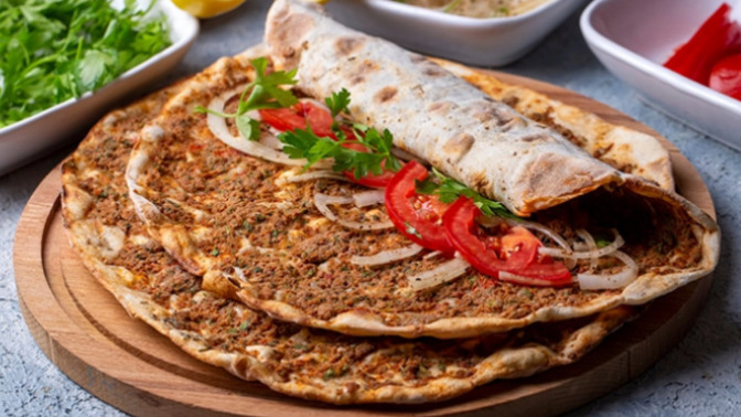 🍕 Lahmacuncu musun, pizzacı mı?