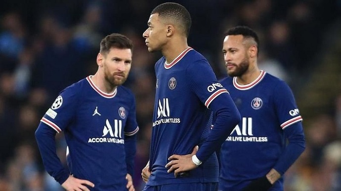 Şampiyonlar Ligini kazanmayı başaran PSG, Messi, Neymar ve Mbappe ile neden başaramamıştır?