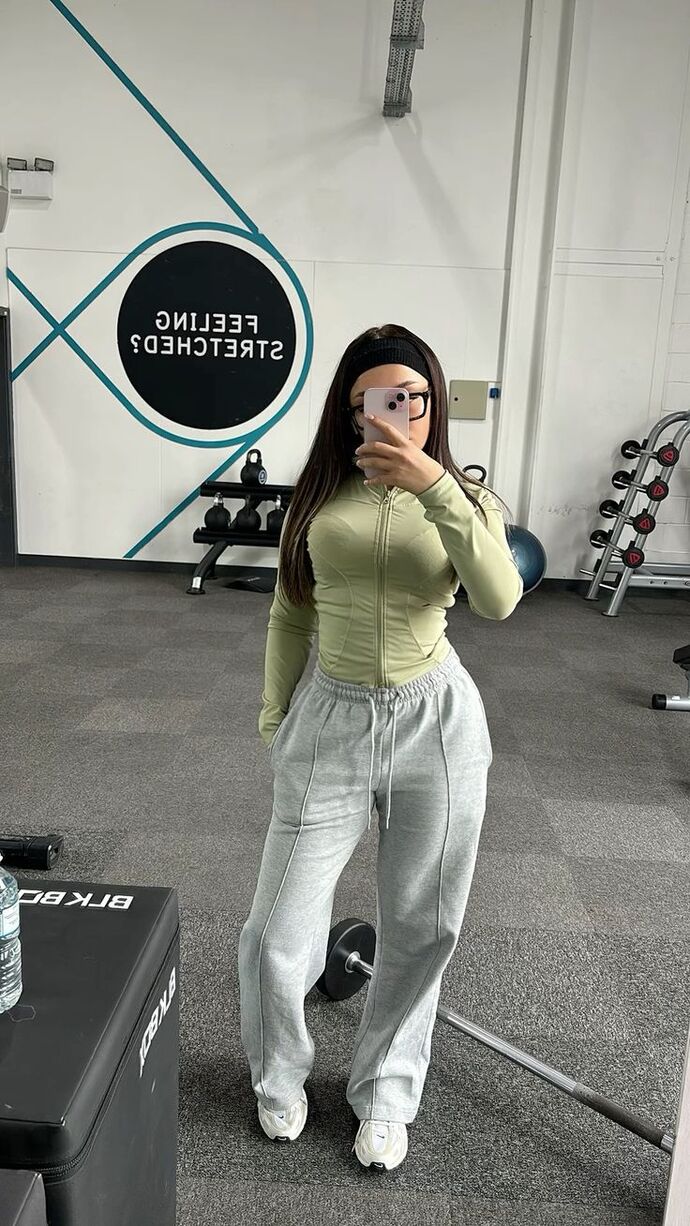 Spor yaparken genellikle tayt mı şort mu eşofman mı tercih edersiniz?