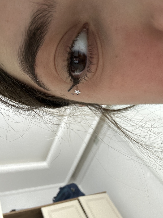 Eyeliner çekmeyi bilmiyorum napıcam?