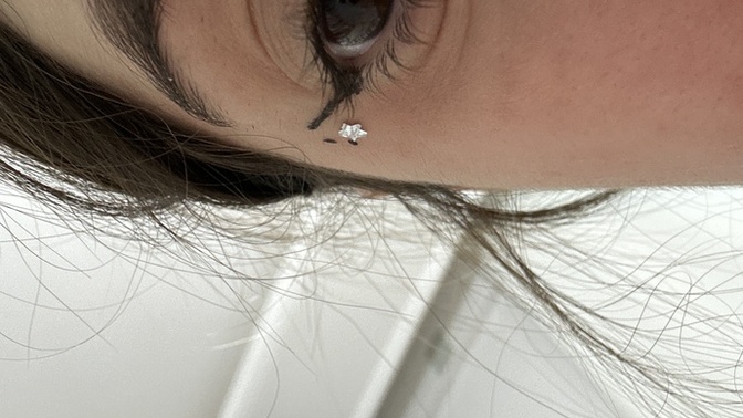 Eyeliner çekmeyi bilmiyorum napıcam?